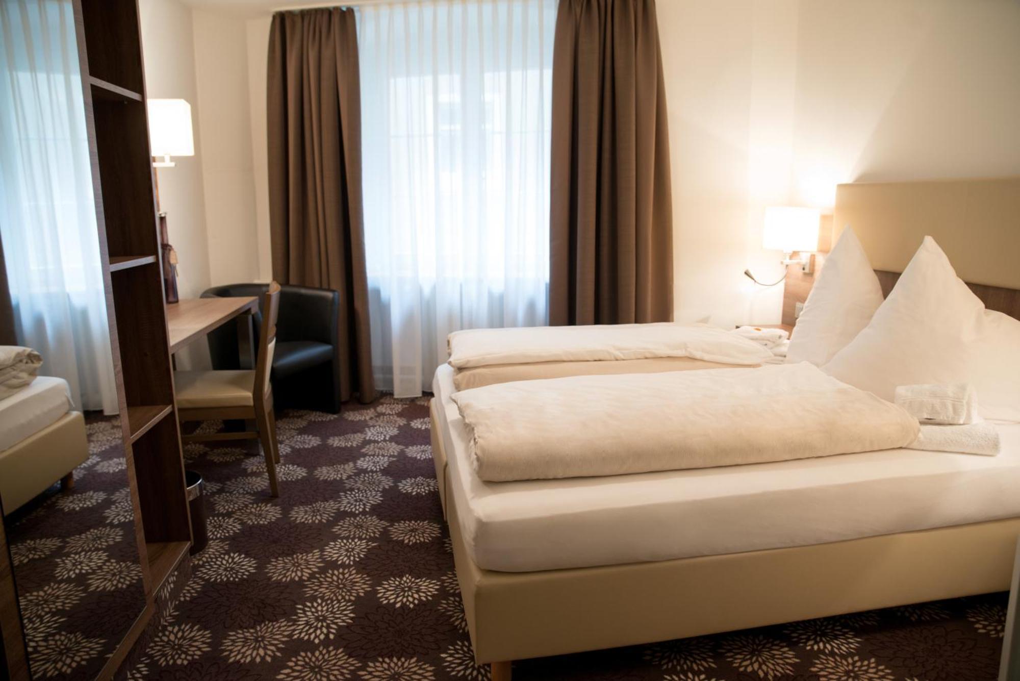 Brutsches Rebstock Hotel Laufenburg Room photo